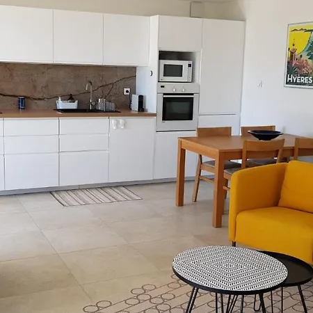 Апартаменти Bas Villa, Vue Mer, Centre Ville, Paradis, Calme