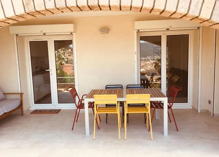 Bas Villa, Vue Mer, Centre Ville, Paradis, Calme Apartment