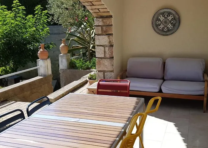 Bas Villa, Vue Mer, Centre Ville, Paradis, Calme *